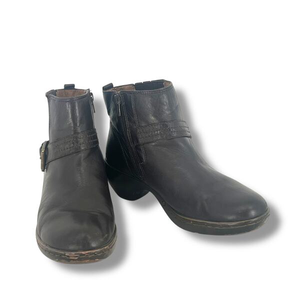 EASY SPIRIT Women's Black Booties Comfort Sole 8  Retro Preppy Boho - Picture 1 of 7